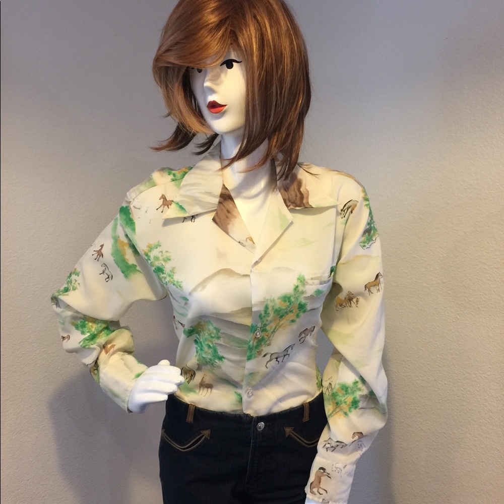 SOLD!!!!!!!!!!!!!!!!!!!!!!!!!!Vintage Hawaiian Western Long Sleeved Shirt Horses